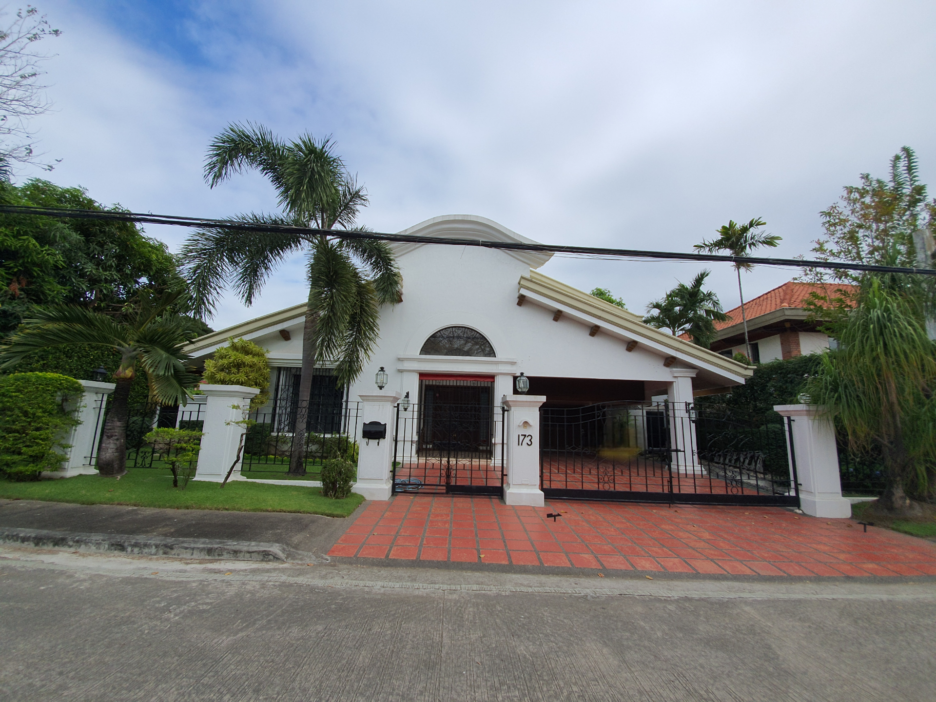 The Ayala Alabang Heritage Pool Residence