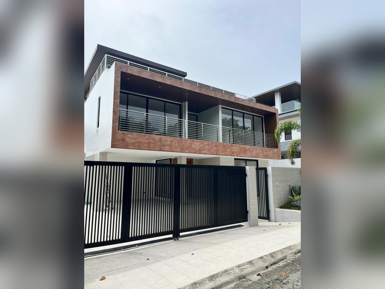 The Ayala Alabang Narra Mansion